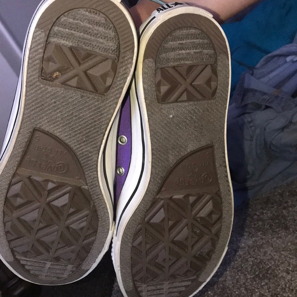 Purple converse size 7! - Picture 3 of 5
